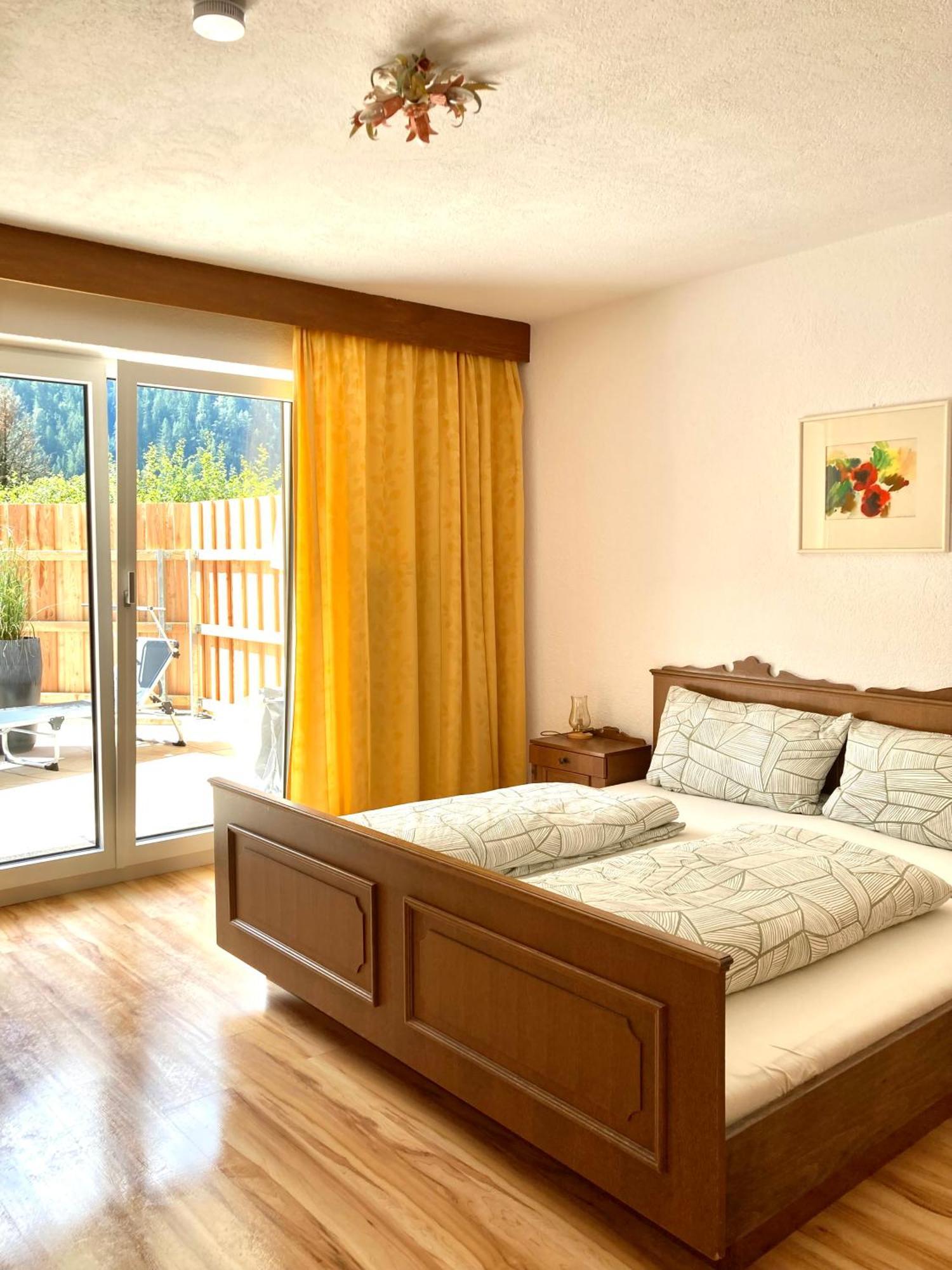 Haus Evi Apartman Oetz Kültér fotó